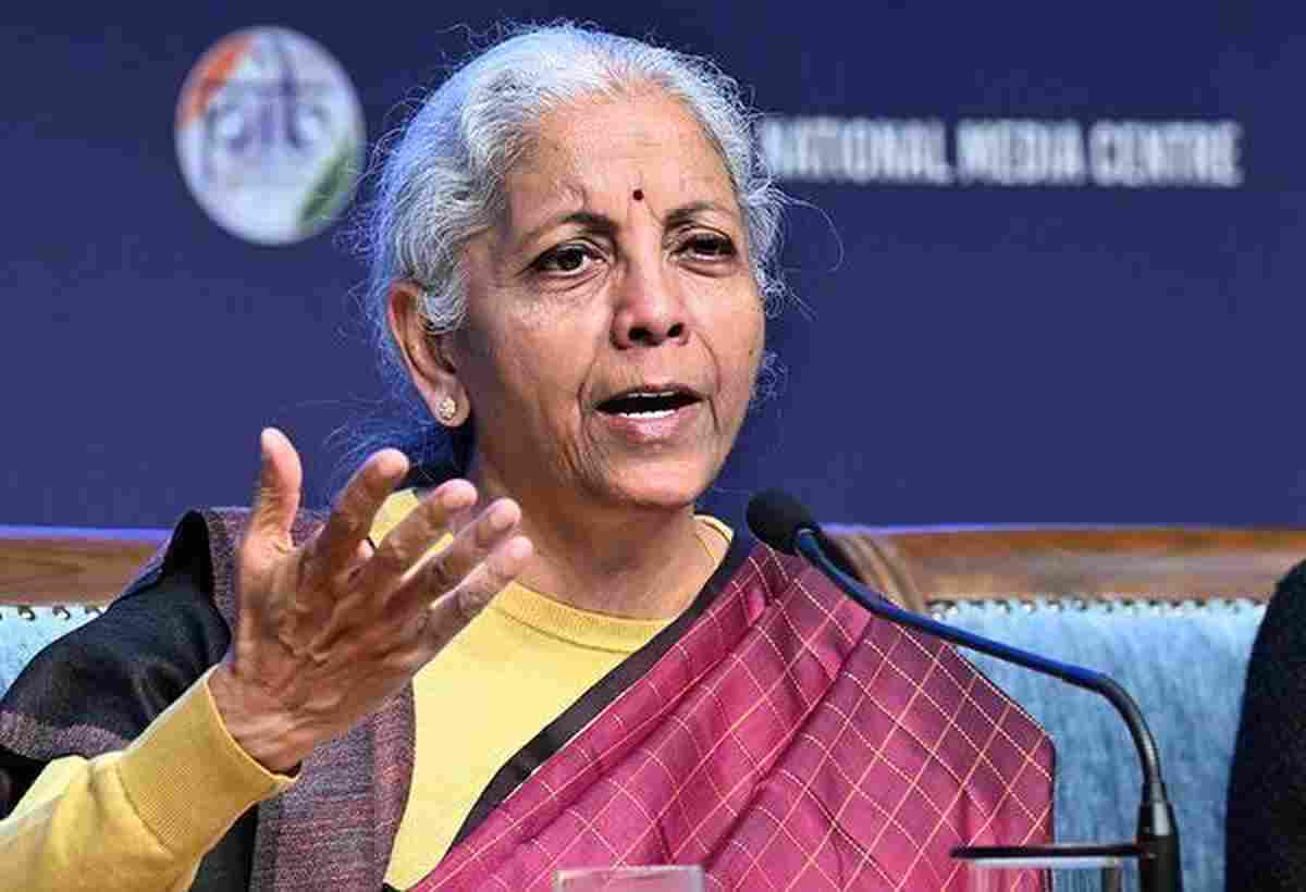 தமிழ் மொழியை அவதூறாக பேசினேனா? - கமல்ஹாசனுக்கு நிர்மலா சீதாராமன் மறுப்பு