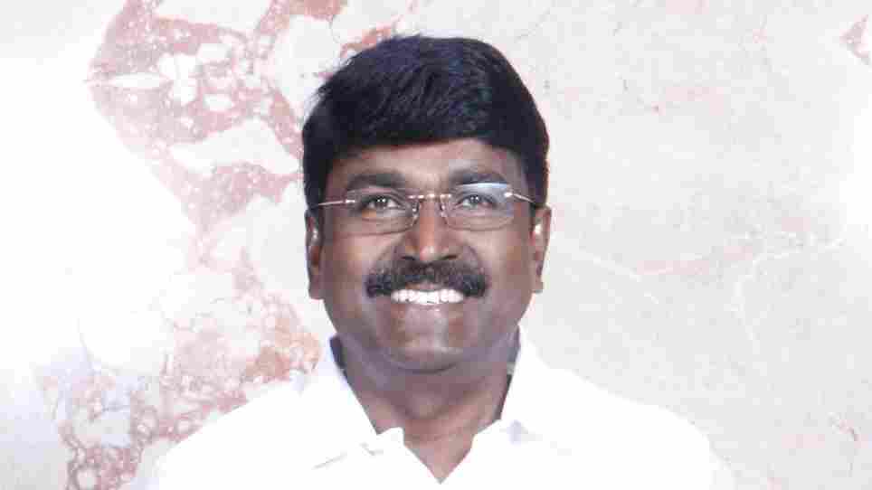 திமுக செயலாளருக்கு கத்திக்குத்து- வேடசந்தூரில் பரபரப்பு