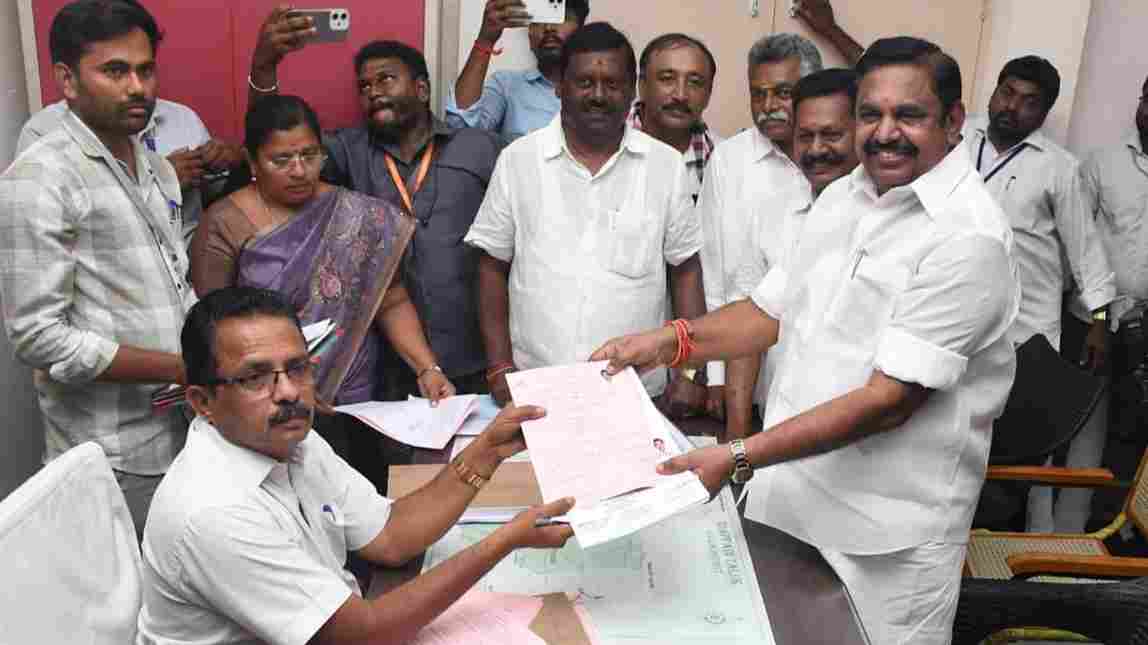 எடப்பாடி தொகுதியில் வேட்புமனு தாக்கல் செய்தார் அதிமுக பொதுச்செயலாளர் பழனிசாமி!