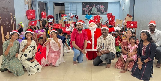 சிறப்பு குழந்தைகளுடன் கிறிஸ்மஸ் தின கொண்டாட்டம்