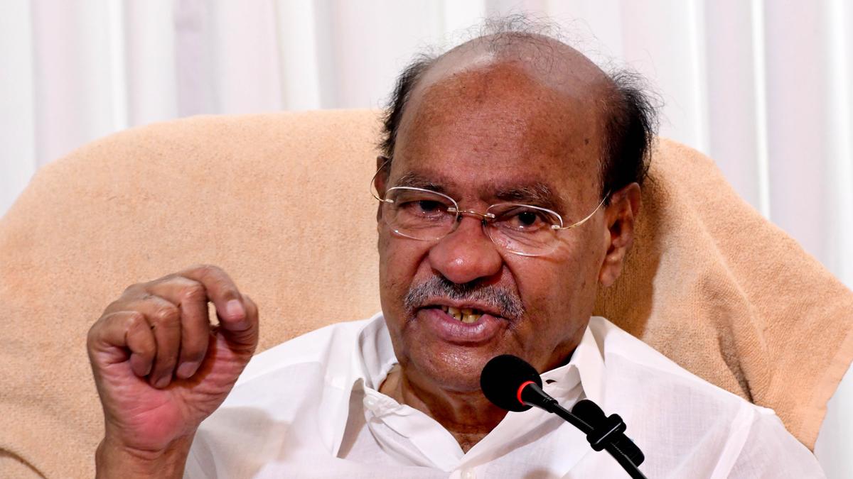 பாமக தலைவராக ராமதாஸ் தேர்வு- சேலம் பொதுக்குழு முடிவு
