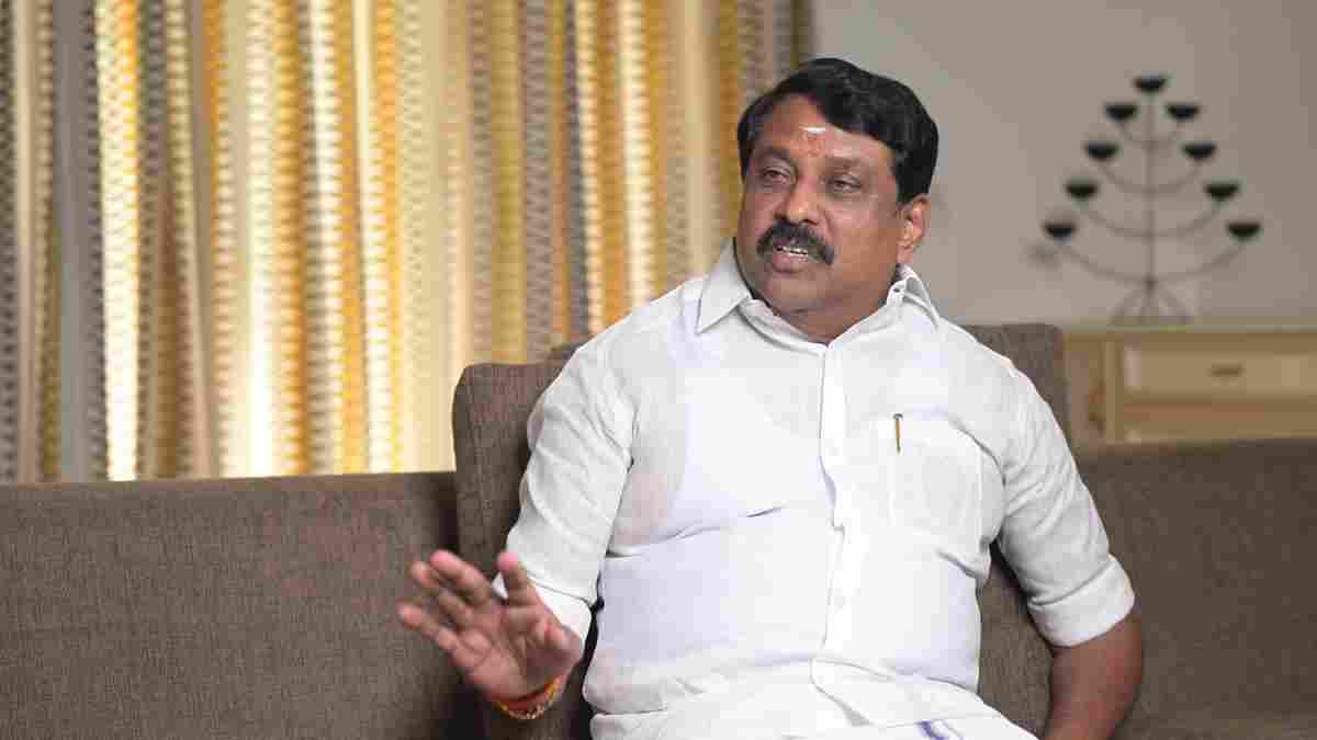  தோல்விகளால் திமுகவை  அலறவிட்டவர் எம்.ஜி.ஆர்: நயினார் நாகேந்திரன் புகழாரம்!
