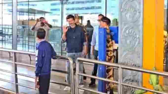 டெல்லி  சிபிஐ  அதிகாரிகள் முன் இரண்டாவது முறையாக விஜய் இன்று ஆஜர்!