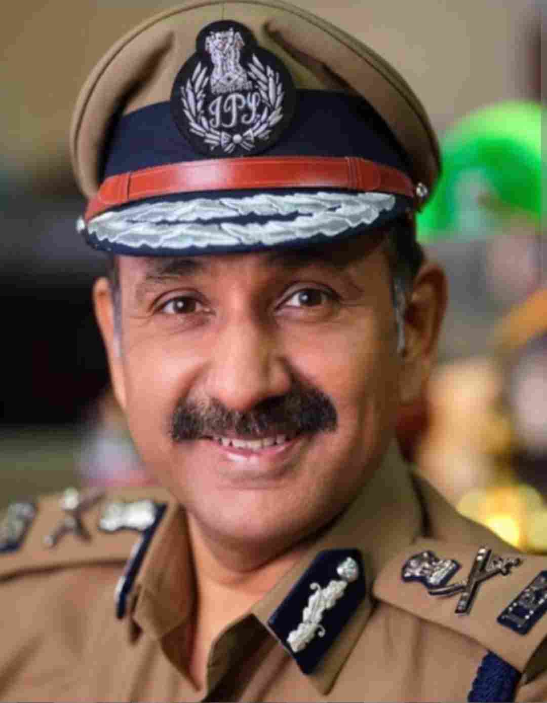 லீவு எடுக்கக் கூடாது  தமிழ்நாடு டிஜிபி உத்தரவு.
