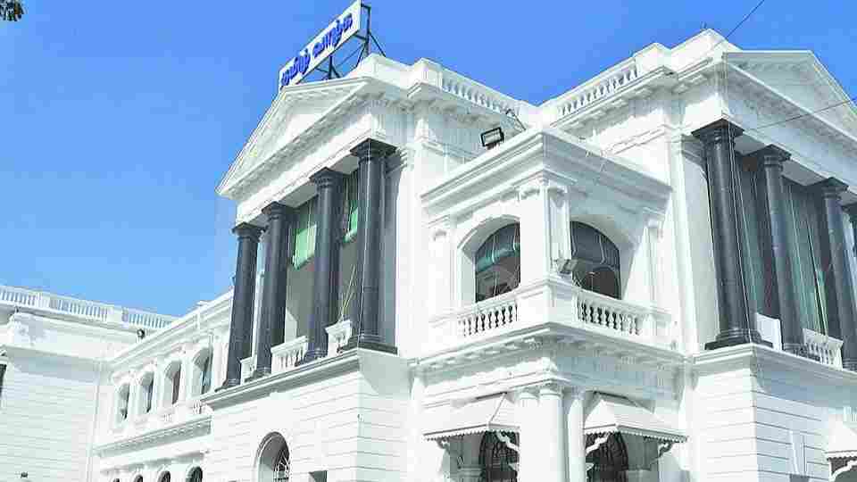 மதுரை, திருப்பூர், சேலத்துக்கு புதிய காவல் ஆணையர்கள்: 14 ஐபிஎஸ் அதிகாரிகள் பணியிட மாற்றம்: