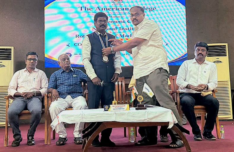 அமெரிக்கன் கல்லூரி மாணவர்களுக்காக போட்டித் தேர்வுக்கான விழிப்புணர்வு நிகழ்ச்சி